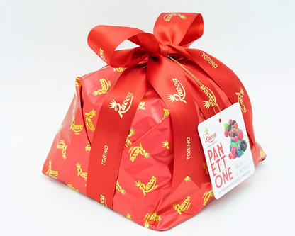 Panettone su miško uogomis